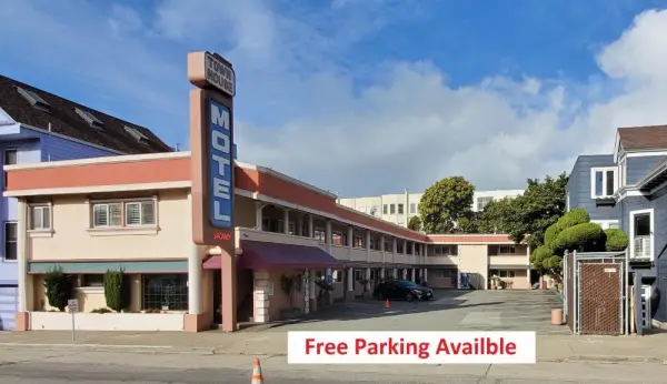 Town House Motel Main image